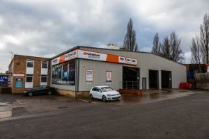 Mr Tyre Daventry Branch - exterior