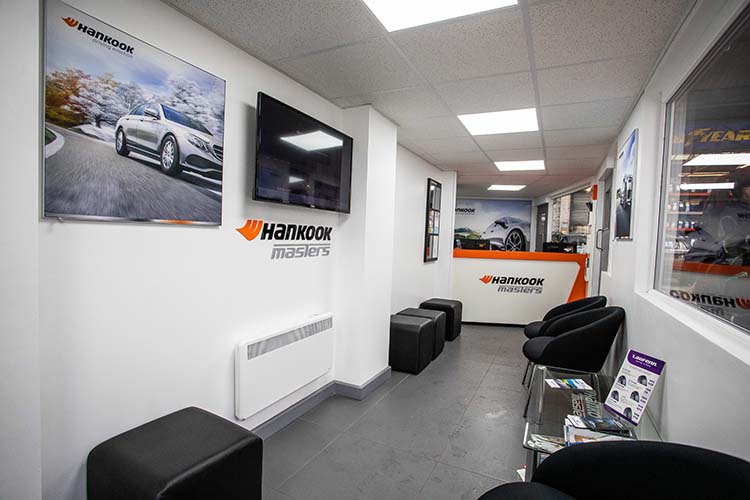 Mr Tyre Nottingham (Castle Boulevard) Tyres Car Servicing Exhausts