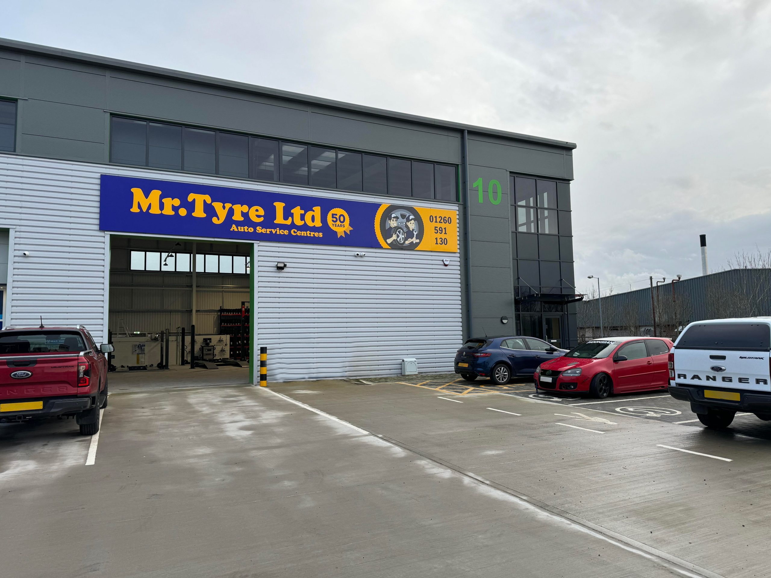 Mr Tyre Congleton exterior