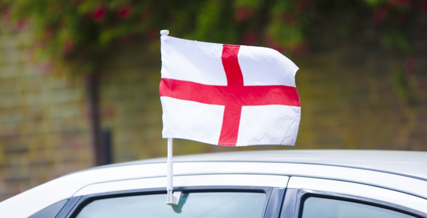 England flag on the car